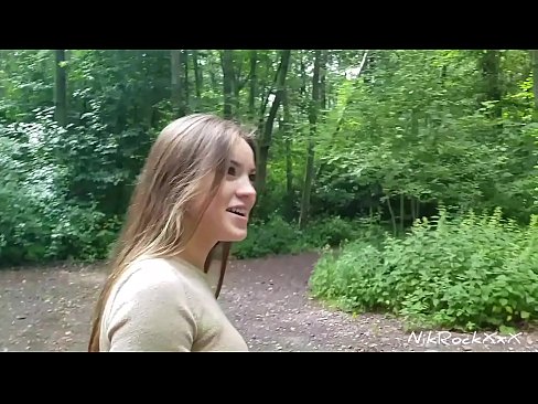 ❤️ Ech hunn dem Evelina virgeschloen datt mir op enger ëffentlecher Plaz fécken! Si sot jo. Dunn hunn ech hatt an den Arsch gefickt an an hirem Mond kum. Dunn huet si sech selwer gepisst. ❤ Fucking Video  op lb.nudexxx.ru ❤